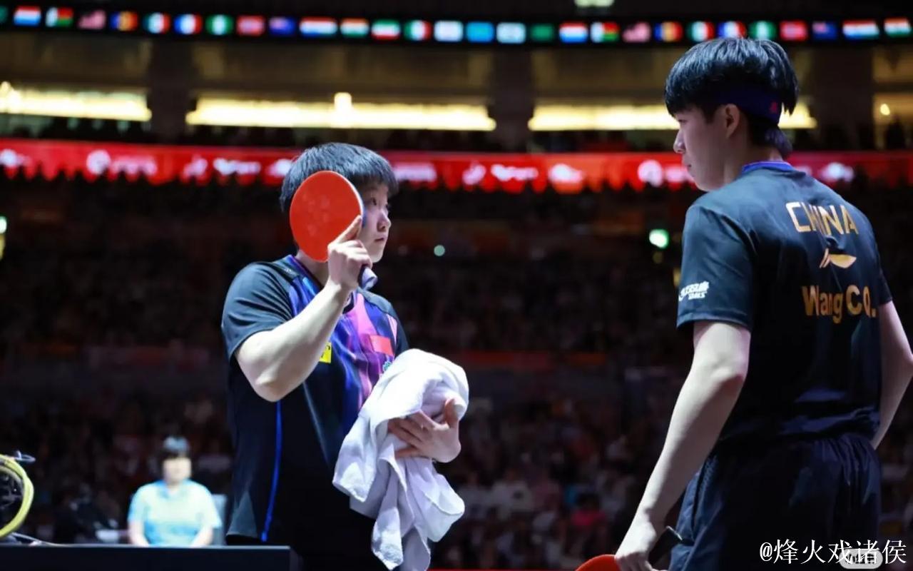 莎头极限18板对攻,王楚钦正手杀,孙颖莎又蹲下,全场沸腾了 莎头极限18板对攻,王楚钦正手杀,孙颖莎又蹲下,全场沸腾了